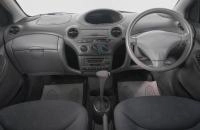 Toyota Vitz 13 из 19