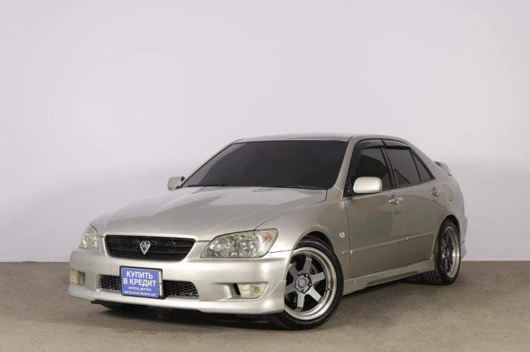 Toyota Altezza 3 из 6