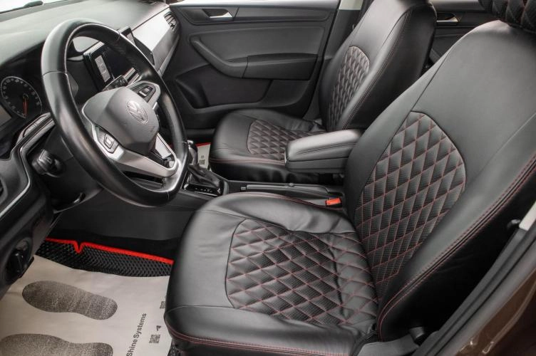 Volkswagen Polo 10 из 26