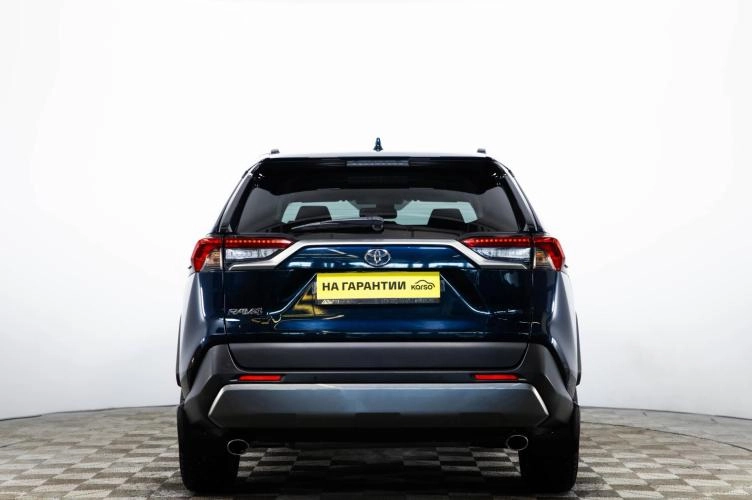 Toyota RAV4 5 из 6