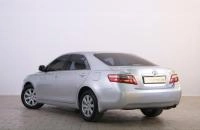 Toyota Camry 4 из 21