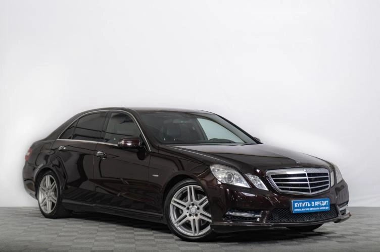 Mercedes-Benz E-класс 1 из 6