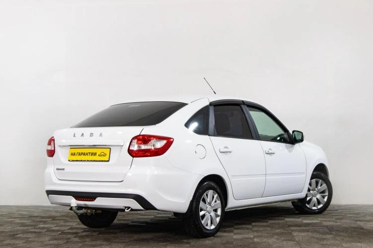 ВАЗ (LADA) Granta 4 из 6