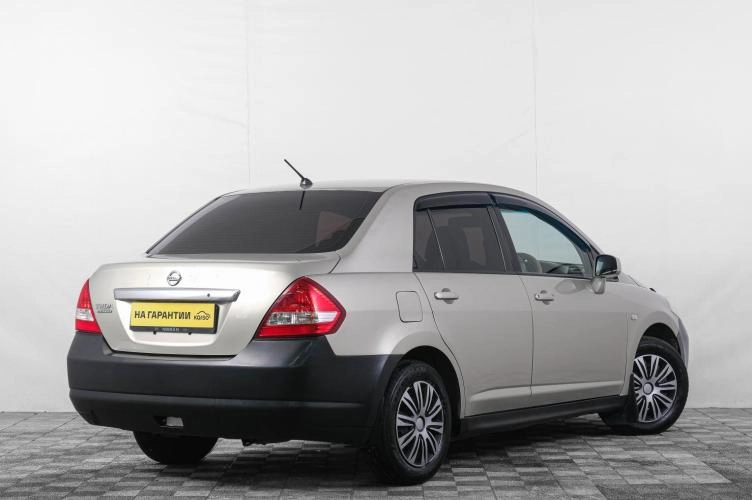 Nissan Tiida Latio 6 из 6