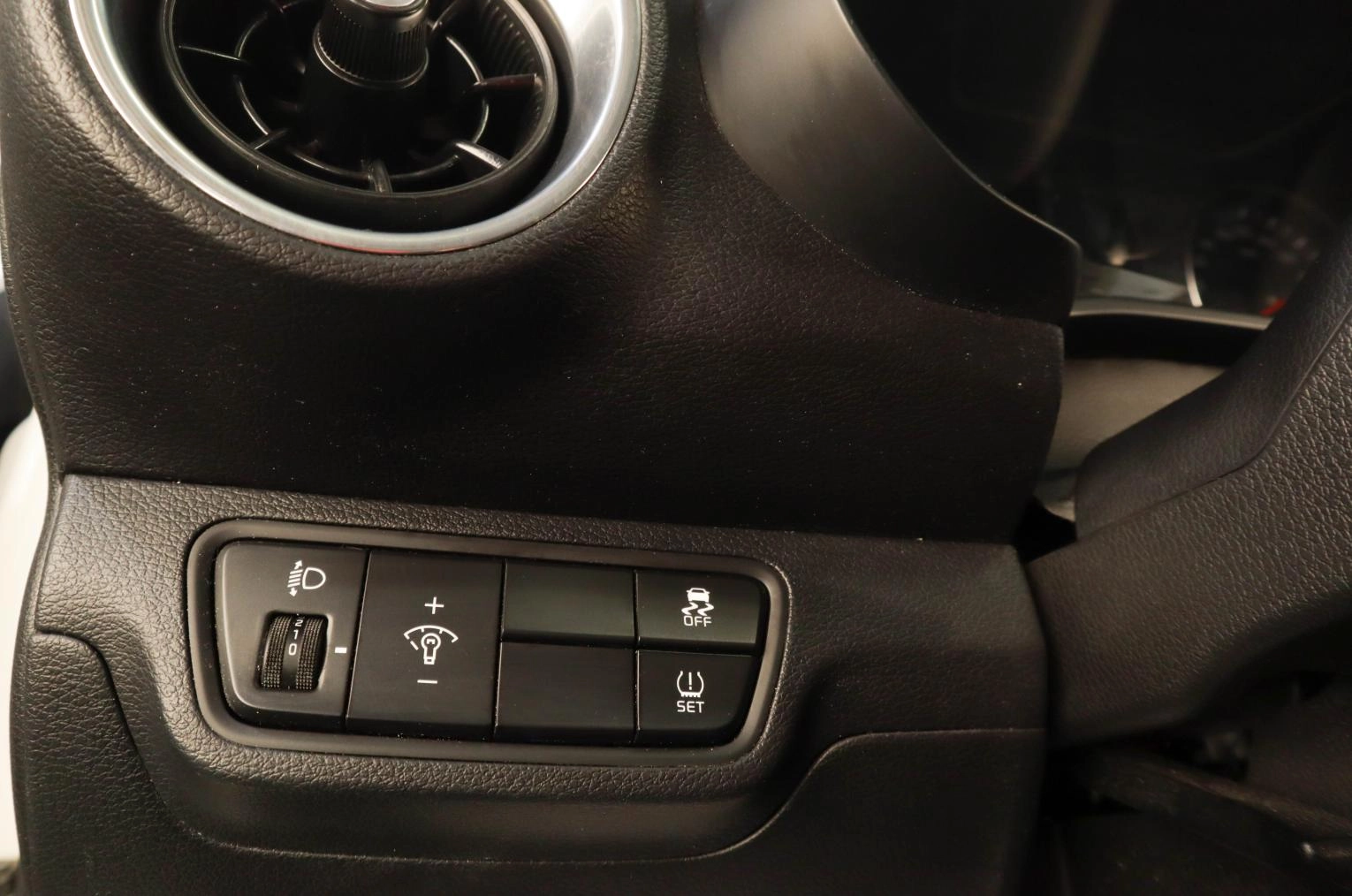 KIA Cerato 10 из 18