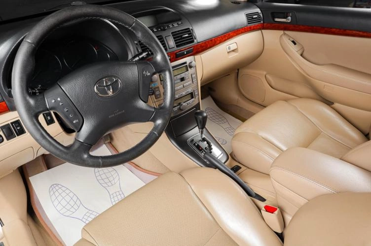 Toyota Avensis 7 из 20