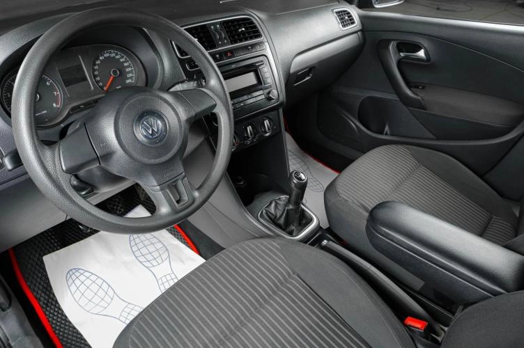 Volkswagen Polo 7 из 16