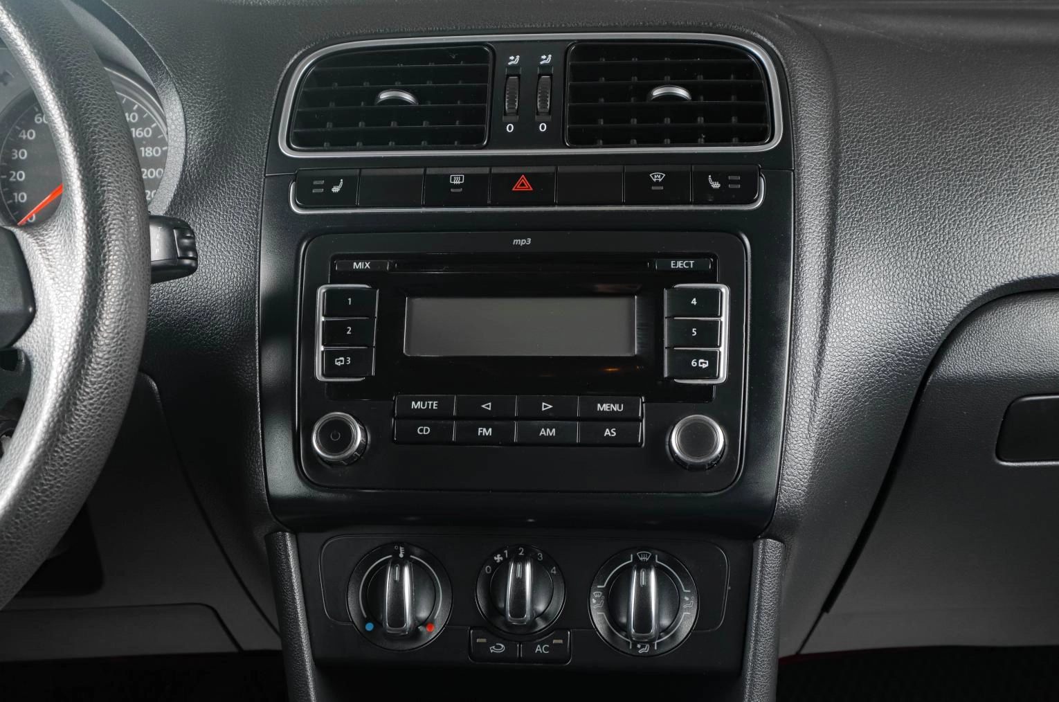 Volkswagen Polo 15 из 16