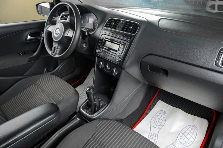 Volkswagen Polo 10 из 16