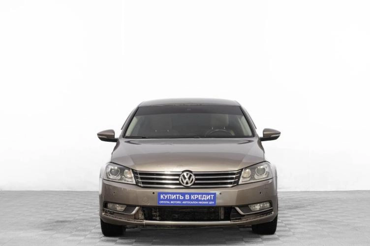 Volkswagen Passat 2 из 6