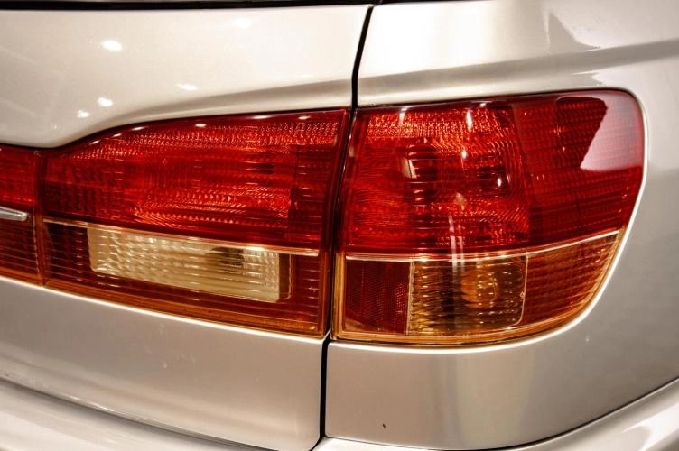 Toyota Vista Ardeo 8 из 23