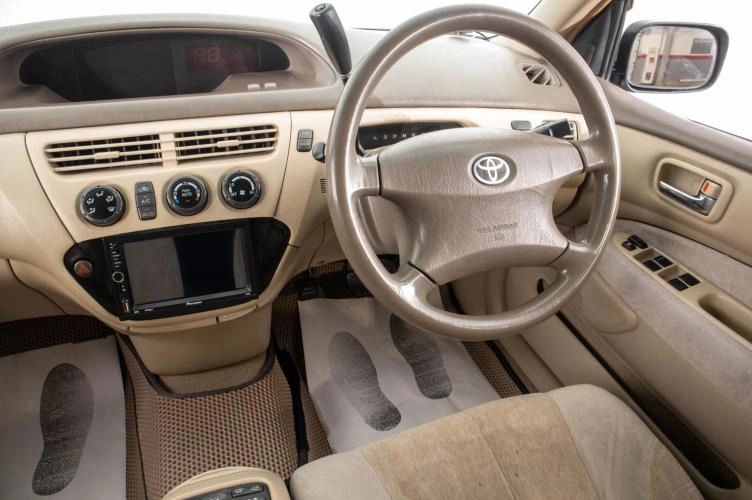 Toyota Vista Ardeo 14 из 23