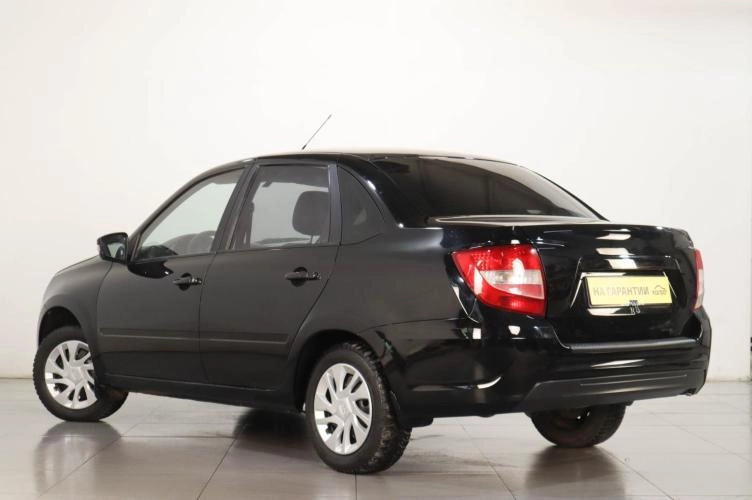 ВАЗ (LADA) Granta 4 из 6