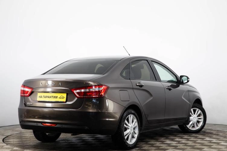 ВАЗ (LADA) Vesta 4 из 6
