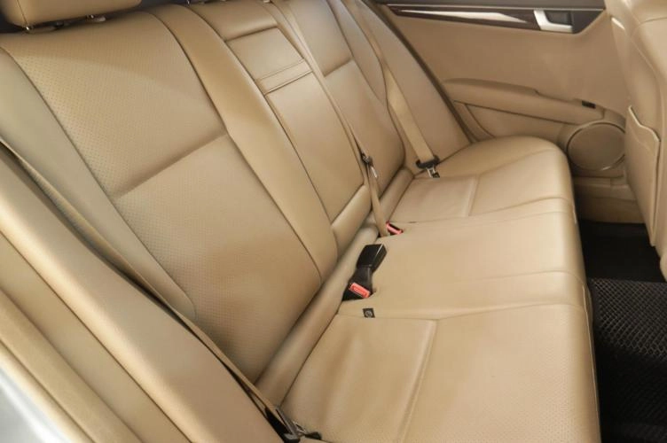 Mercedes-Benz C-класс 22 из 23