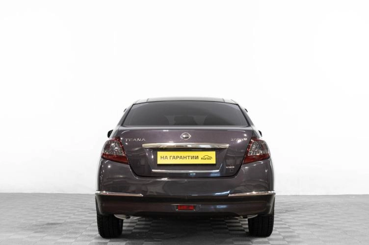Nissan Teana 4 из 6