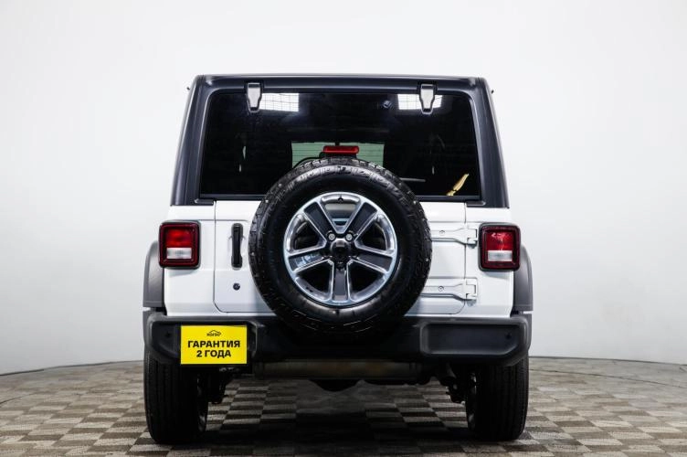 Jeep Wrangler 5 из 6