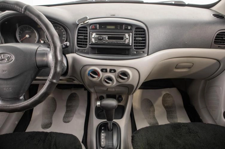 Hyundai Verna 15 из 21