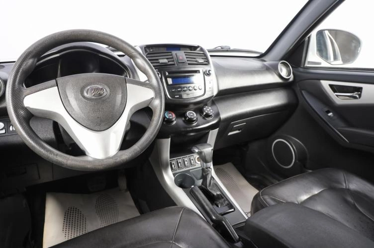 LIFAN X60 7 из 16