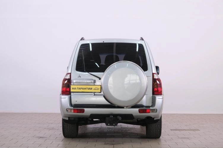 Mitsubishi Pajero 5 из 6