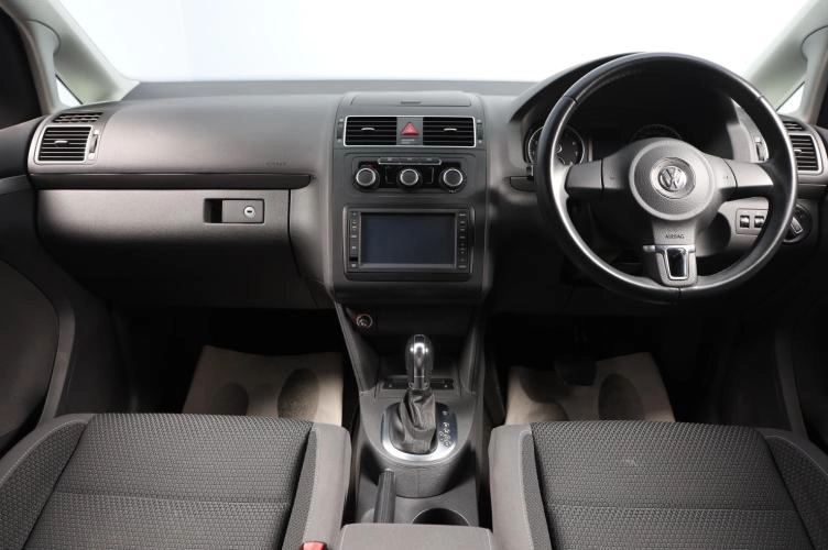 Volkswagen Touran 8 из 16