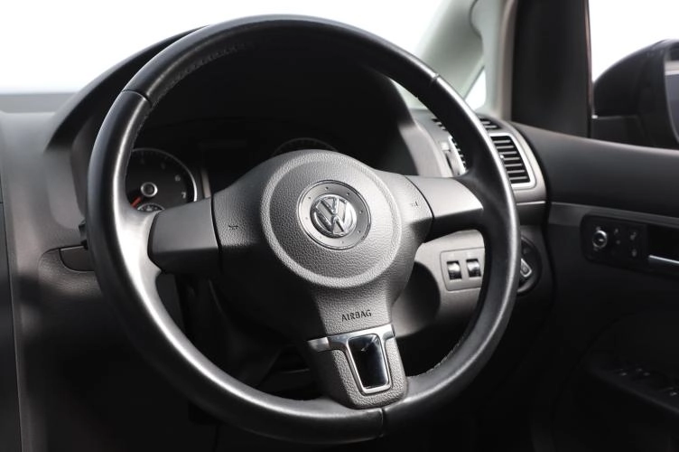 Volkswagen Touran 11 из 16