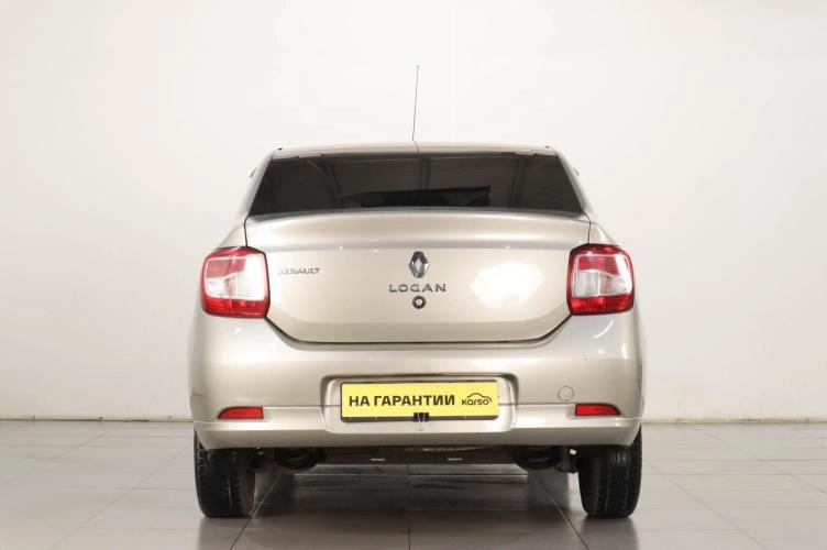 Renault Logan 5 из 6