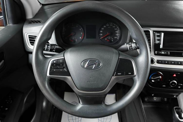Hyundai Solaris 13 из 19
