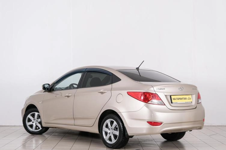 Hyundai Solaris 4 из 6