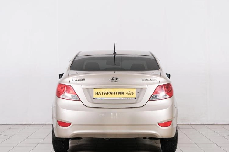 Hyundai Solaris 5 из 6
