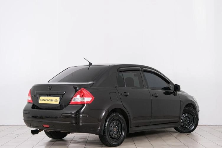 Nissan Tiida 6 из 6
