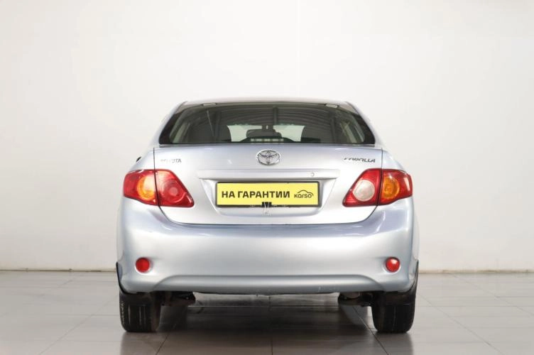 Toyota Corolla 5 из 6