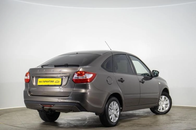ВАЗ (LADA) Granta 4 из 6