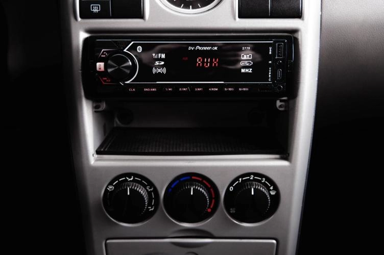 ВАЗ (LADA) Priora 15 из 18