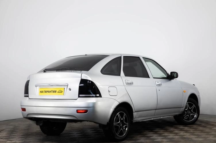 ВАЗ (LADA) Priora 4 из 6