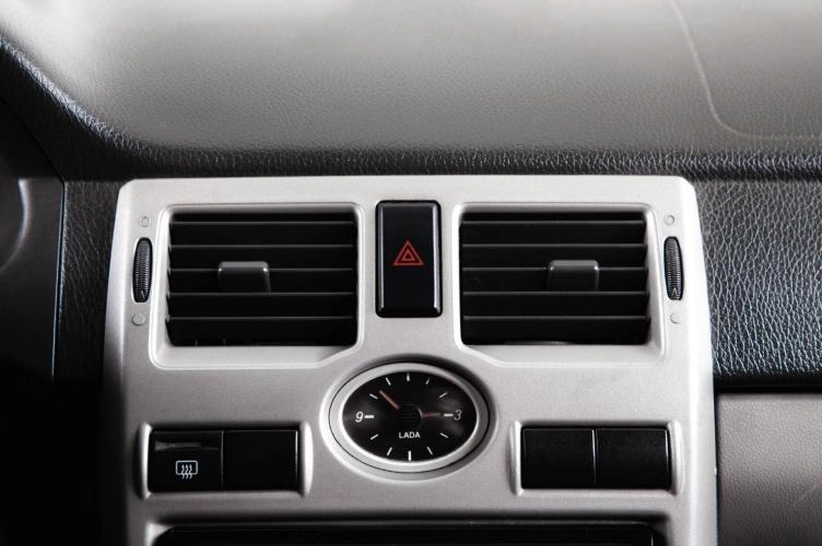 ВАЗ (LADA) Priora 14 из 18