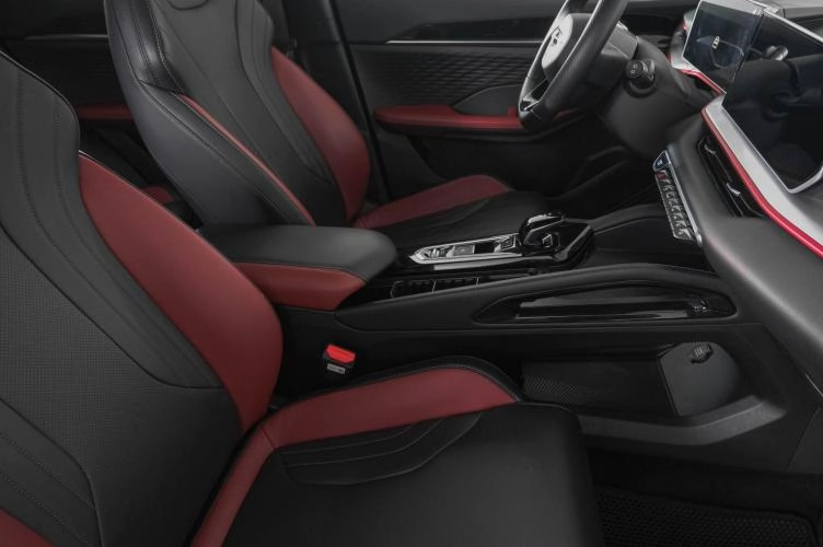Geely Coolray 11 из 23