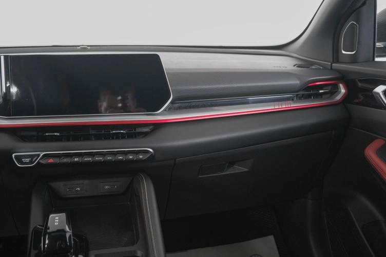 Geely Coolray 14 из 23