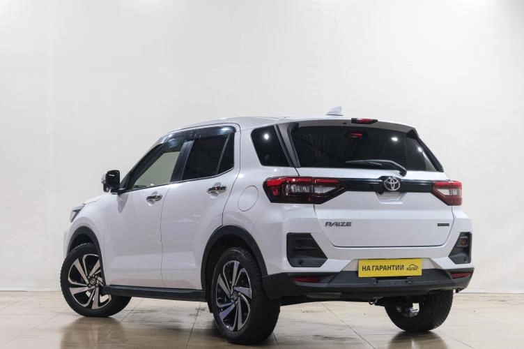 Toyota Raize 4 из 6