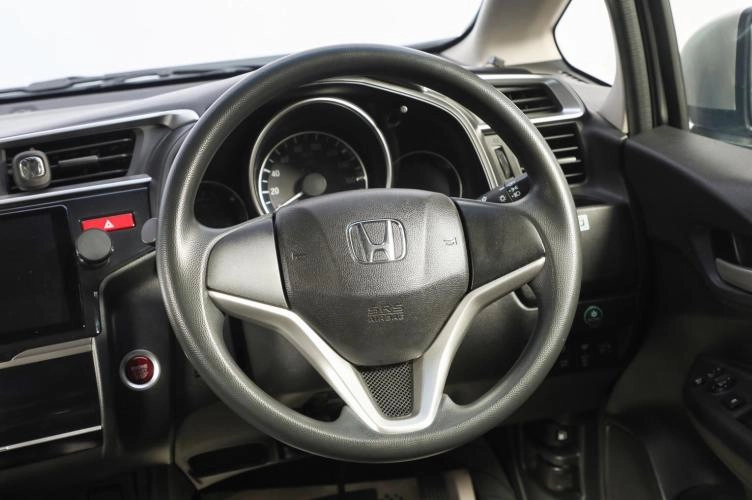 Honda Fit 11 из 16