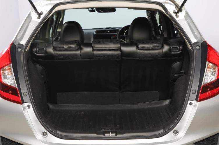 Honda Fit 16 из 16