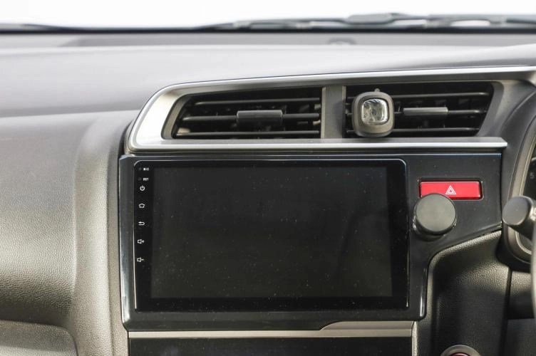 Honda Fit 10 из 16