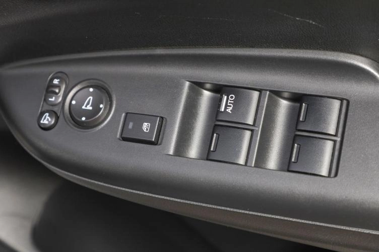 Honda Fit 13 из 16