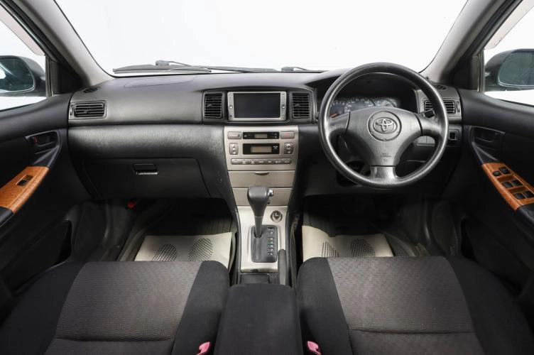 Toyota Corolla Runx 8 из 16