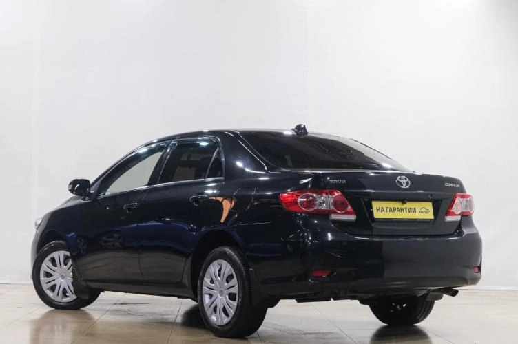 Toyota Corolla 4 из 6