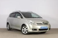 Toyota Corolla Verso 1 из 18