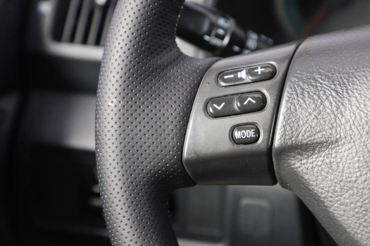Toyota Corolla Verso 12 из 18