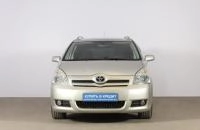 Toyota Corolla Verso 2 из 18
