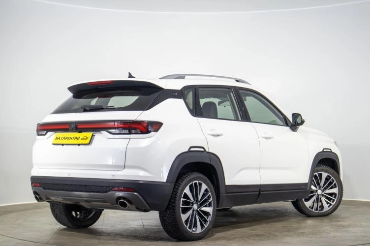 Changan CS35 Plus 4 из 6
