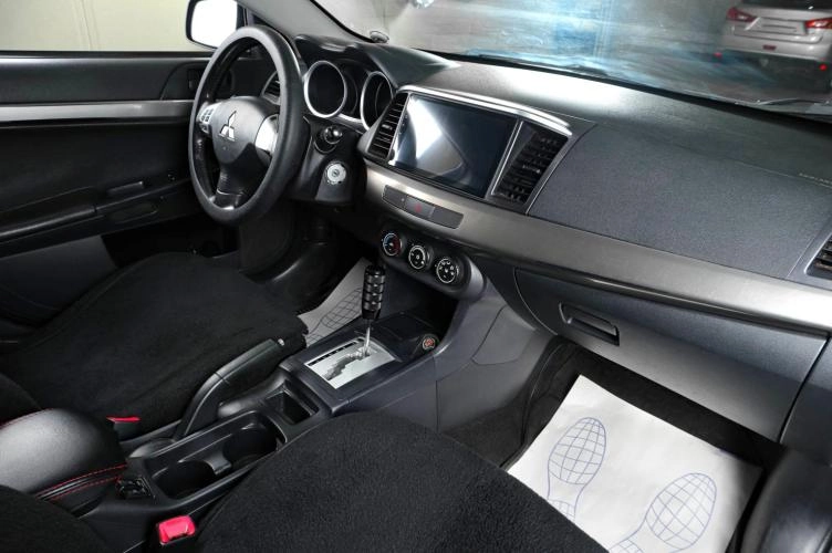 Mitsubishi Lancer 10 из 17